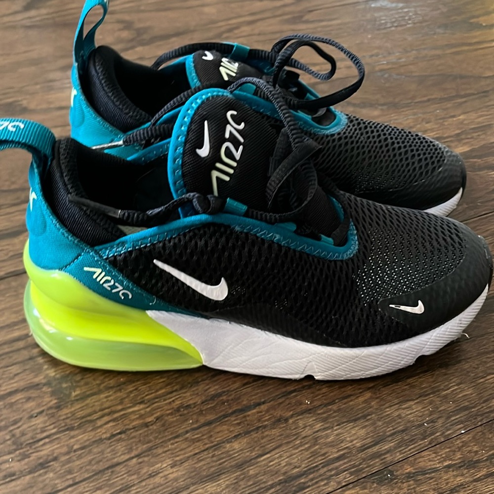 Boys Nike Air 70 size 1-worn once!
